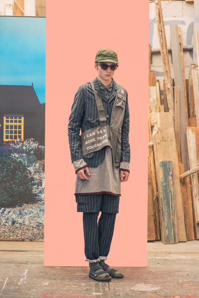 Look 23
